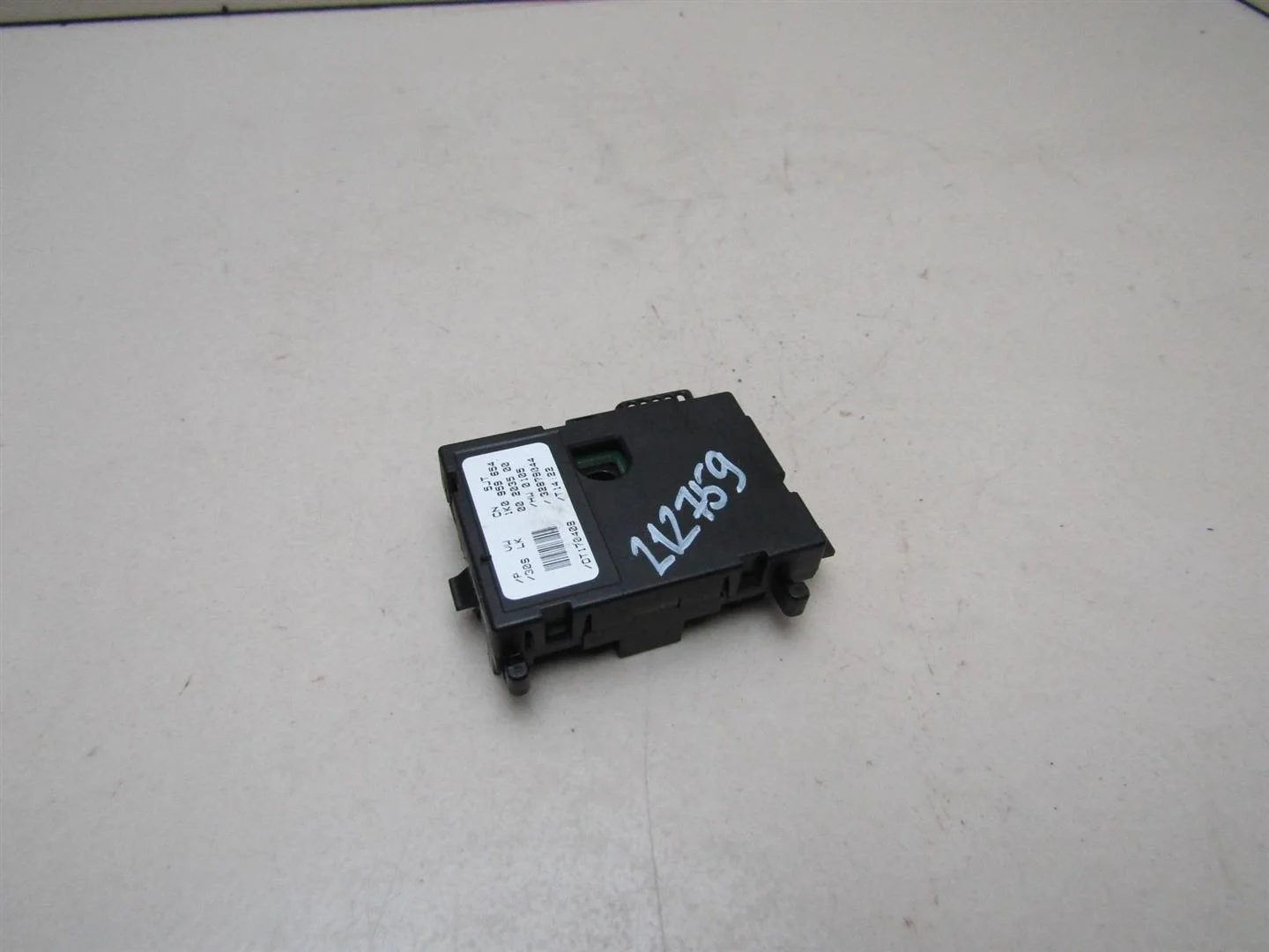 Датчик угла поворота рулевого колеса VW Golf Plus 2005-2014  [1K0959654]  в Вологде