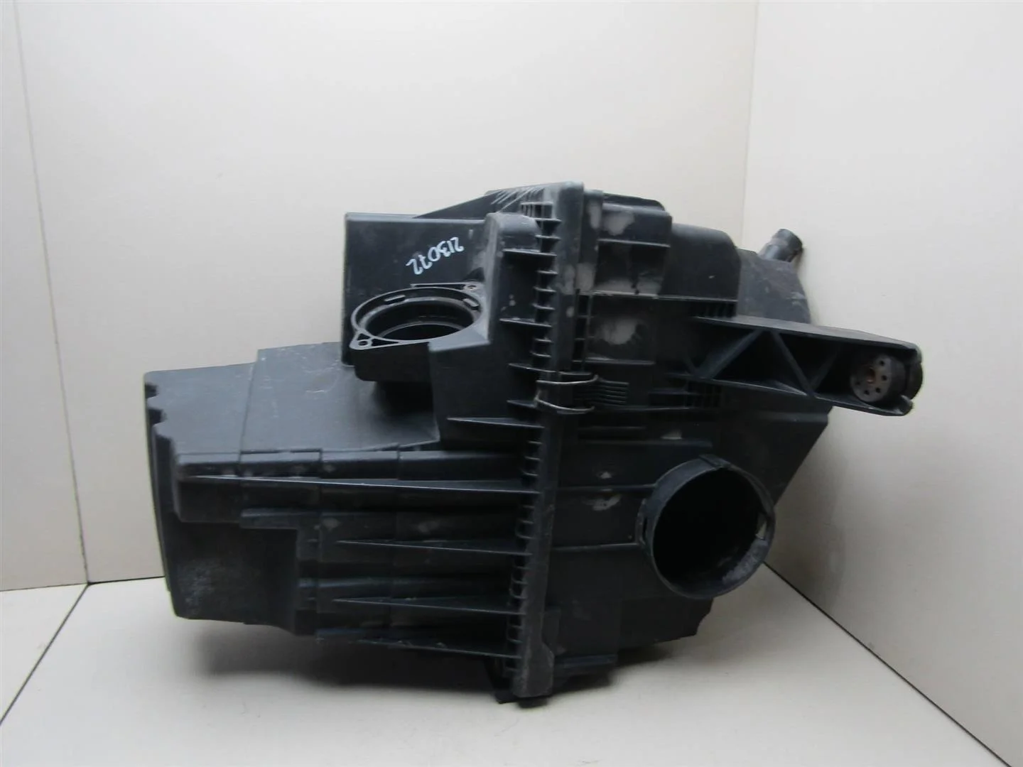 Корпус воздушного фильтра VW Transporter T5 2003-2015  [7H0129607J]  1.9 2.5 в Вологде