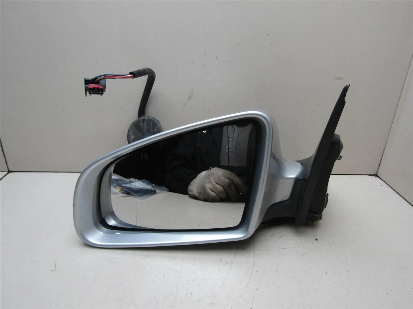 Зеркало левое электрическое Audi A6 (C6,4F) 2005-2011  [4F1858531J01C]  в Вологде