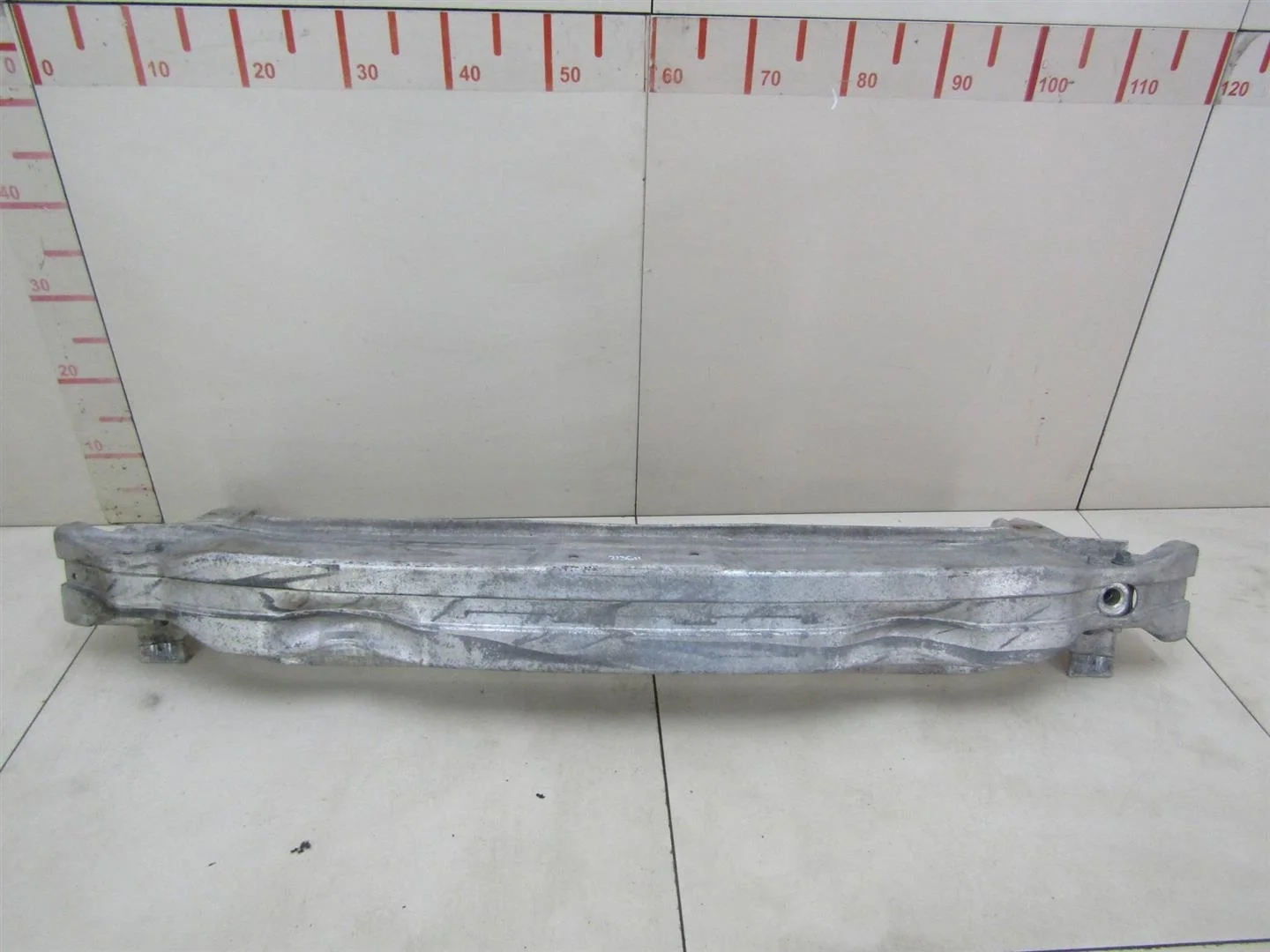 Усилитель переднего бампера Audi A6 (C6,4F) 2005-2011  [4F0807111E]  в Вологде