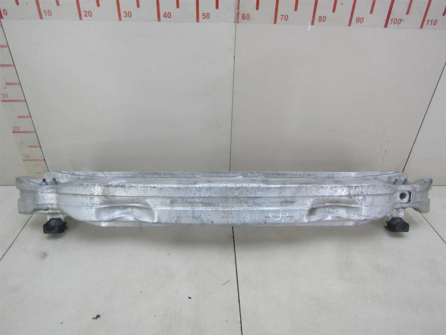 Усилитель переднего бампера Audi A6 (C6,4F) 2005-2011  [4F0807111E]  в Вологде