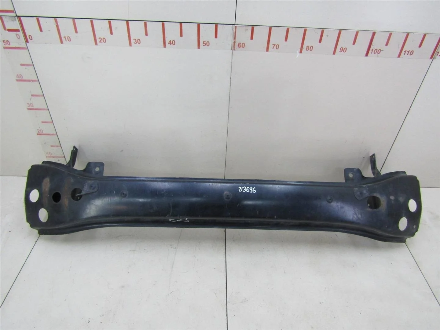 Усилитель переднего бампера VW Transporter T5 2003-2015  [7H0807109B]  в Вологде