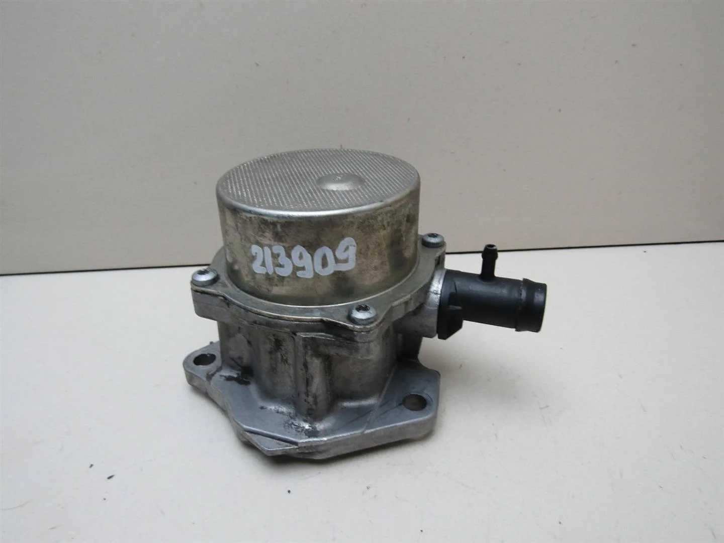 Насос вакуумный Renault Megane II 2002-2009  [8200521381]  1.5 K9K  в Вологде