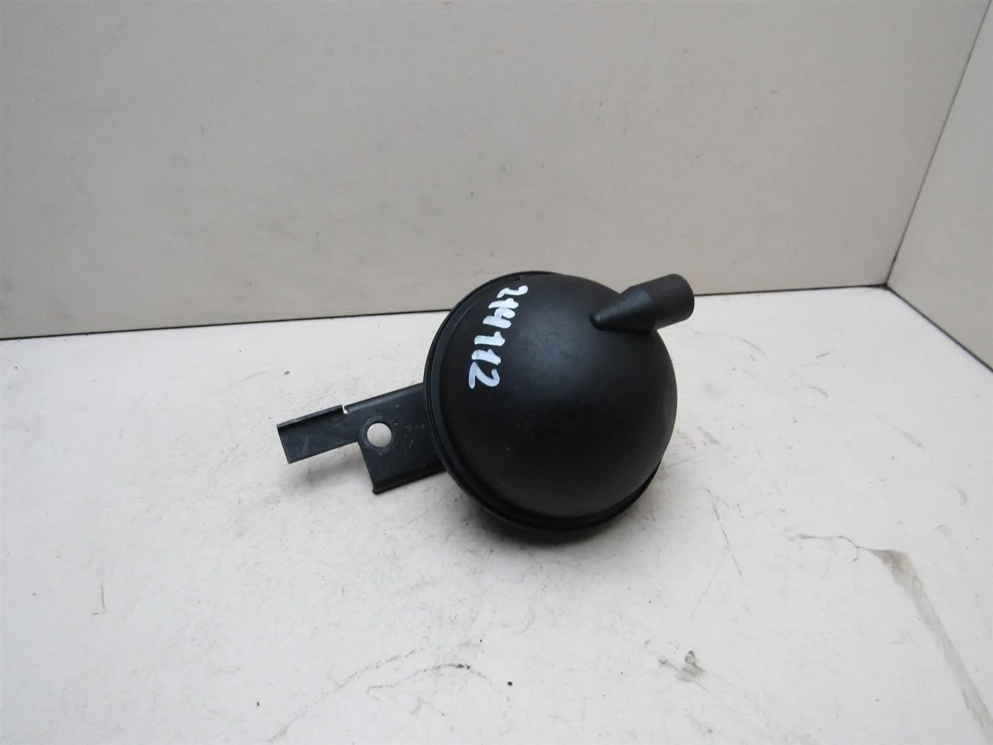 Ресивер воздушный Audi A4 (B7) 2005-2007  [038129807]  в Вологде