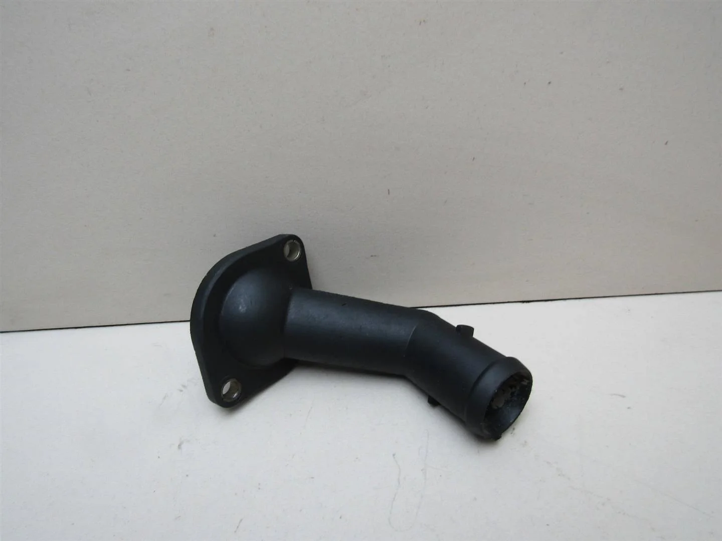 Корпус термостата VW Golf IV \Bora 1997-2005  [06A121121C]  1.6 AKL в Вологде