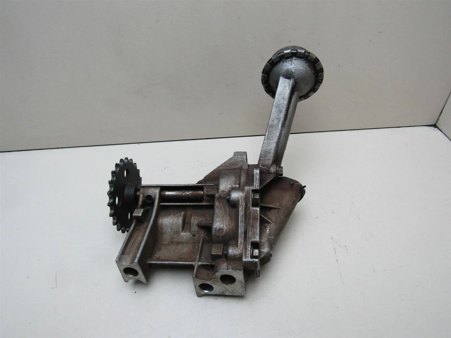 Насос масляный Renault Megane III 2009-нв  [8200150195]  1.6 K4M в Вологде