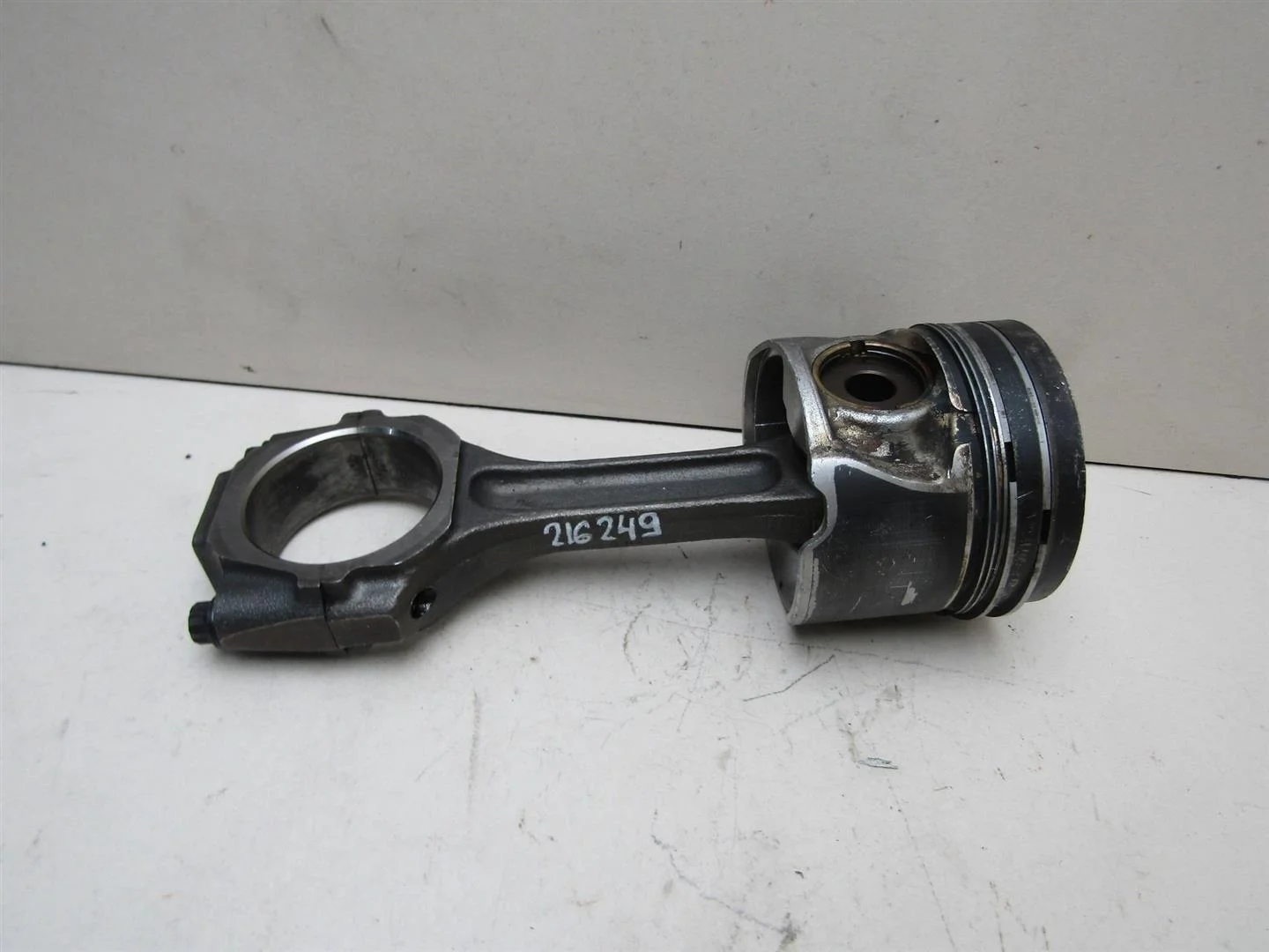 Шатун Hyundai Trajet 2000-2009  [2351027000]  2.0 2.2 D4EA D4EB в Вологде