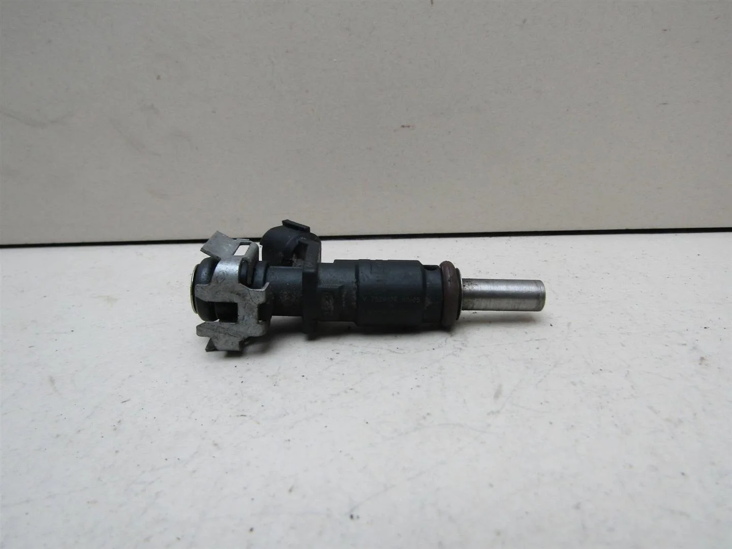 Форсунка инжекторная электрическая Peugeot 207 2006-2013  [1984G7]  1.6 в Вологде