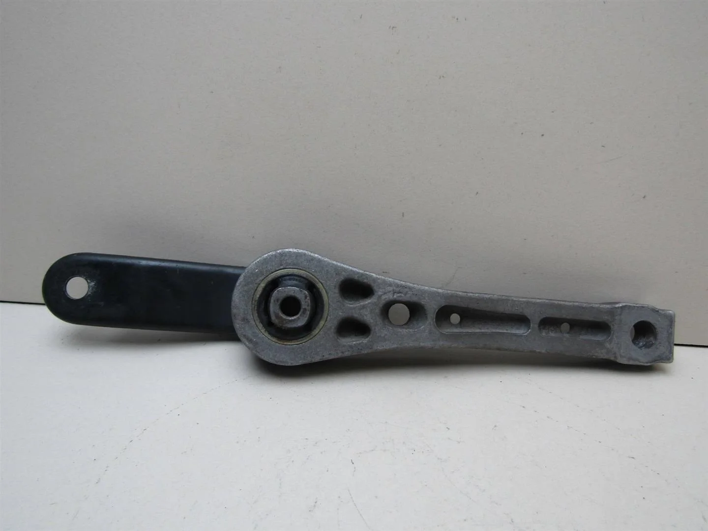 Опора двигателя задняя Skoda Octavia (A5 1Z-) 2004-2013  [1K0199855BD]  в Вологде