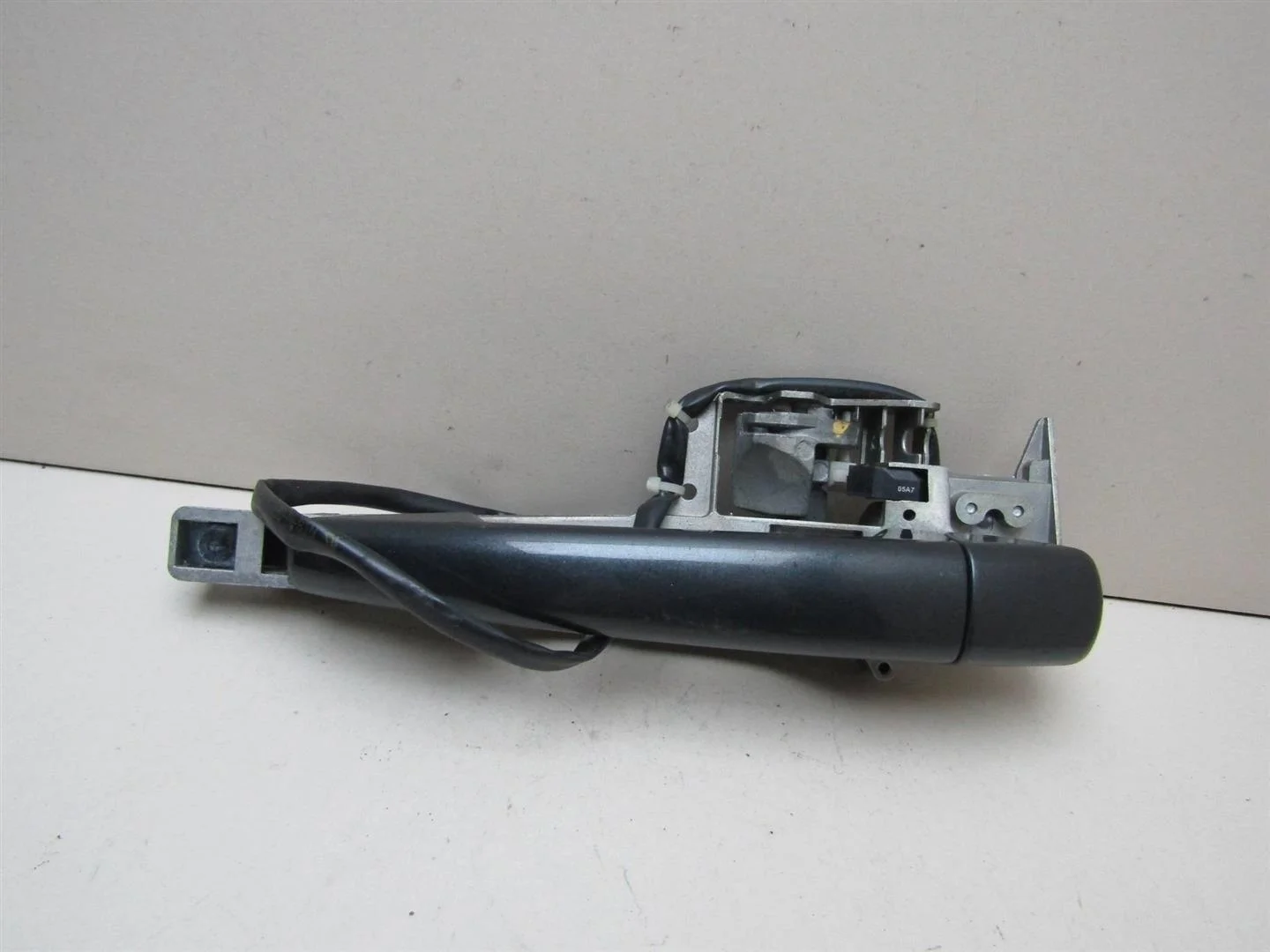 Ручка двери задней наружная левая Citroen C6 2006-2012  [9101ER]  в Вологде