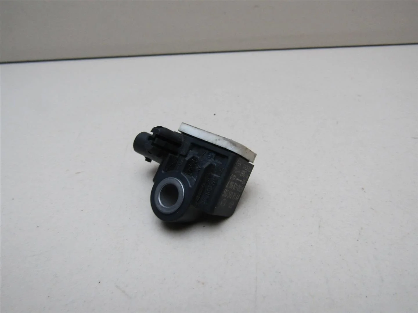 Датчик AIR BAG Mercedes Benz GL-Class X166 (GL/GLS) 2012-2019  [A1668210151]  в Вологде