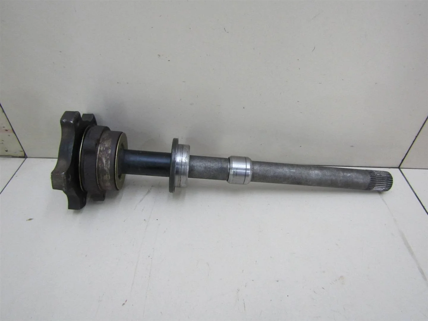 Полуось промежуточная (привод) Nissan X-Trail (T30) 2001-2006  [382308H710]  QR20DE QR25DE в Вологде