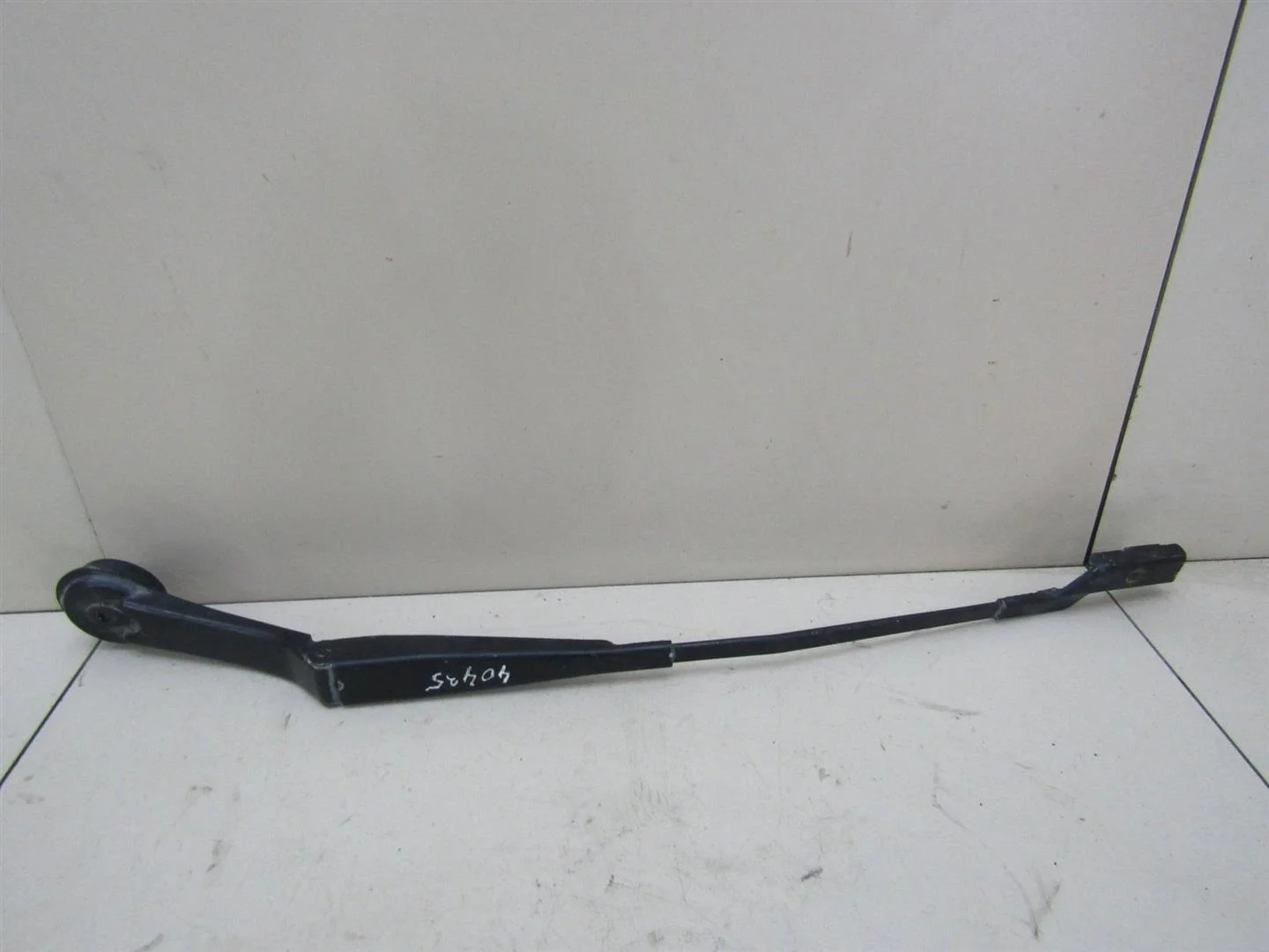 Поводок стеклоочистителя передний левый Ford Focus III 2011-2019  [1868602]  в Вологде