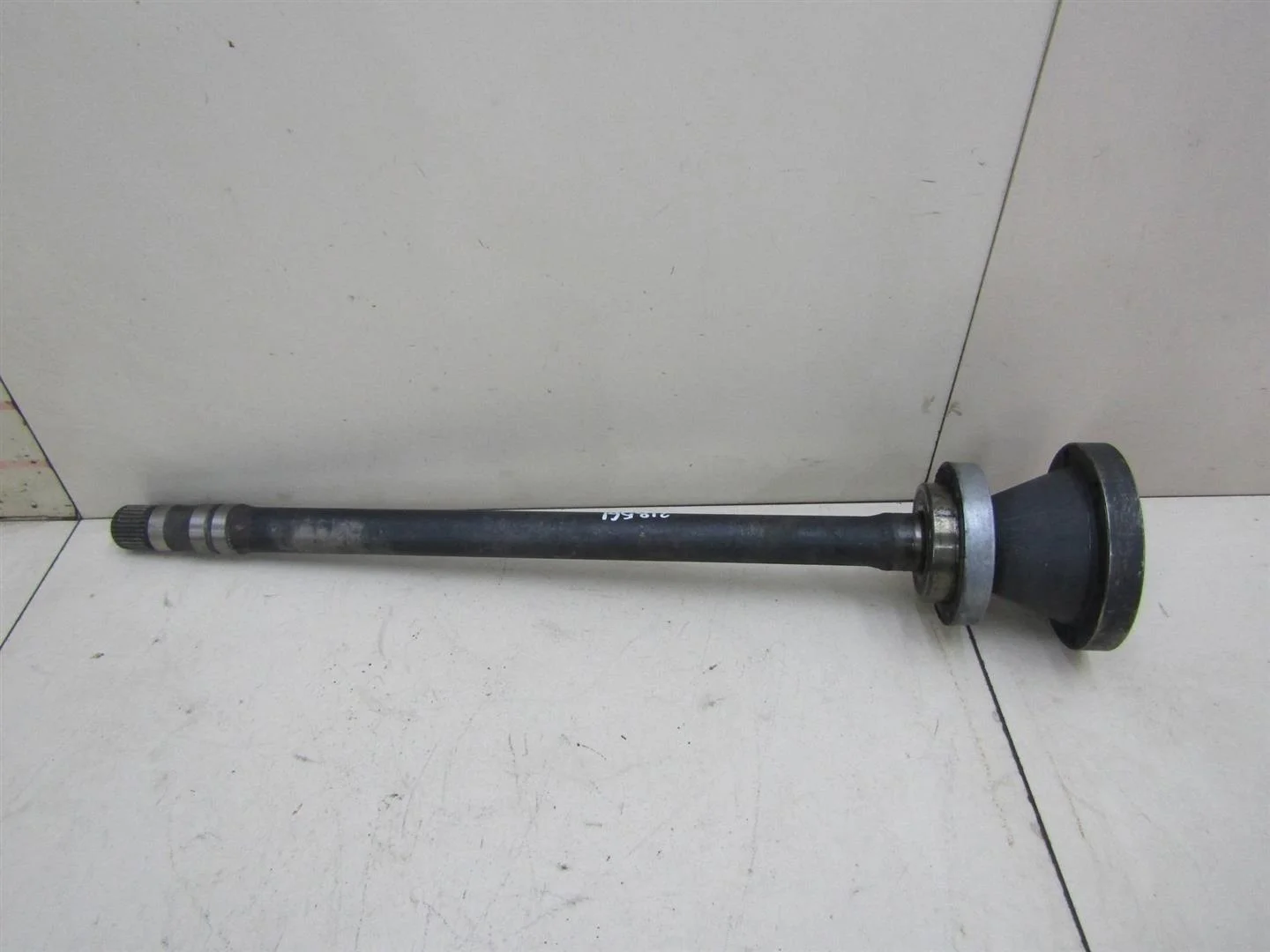 Вал КПП промежуточный Mercedes Benz Vito (638) 1996-2003  [A6384101905]  в Вологде