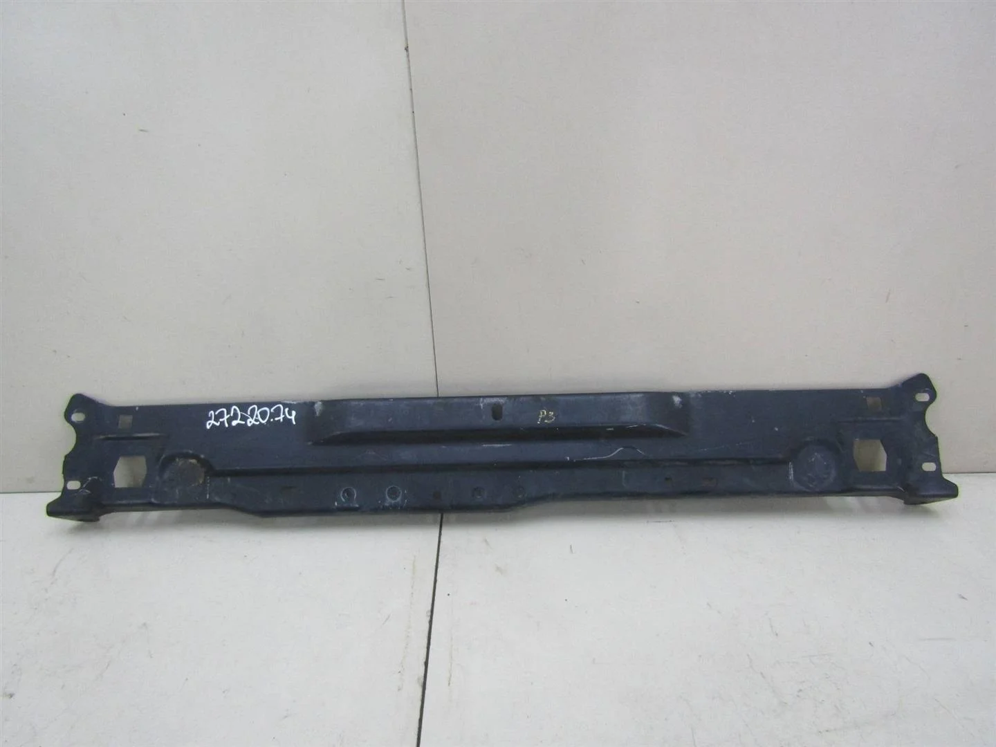 Элемент передней панели Mercedes Benz W204 2007-2015  [A2046200072]  в Вологде