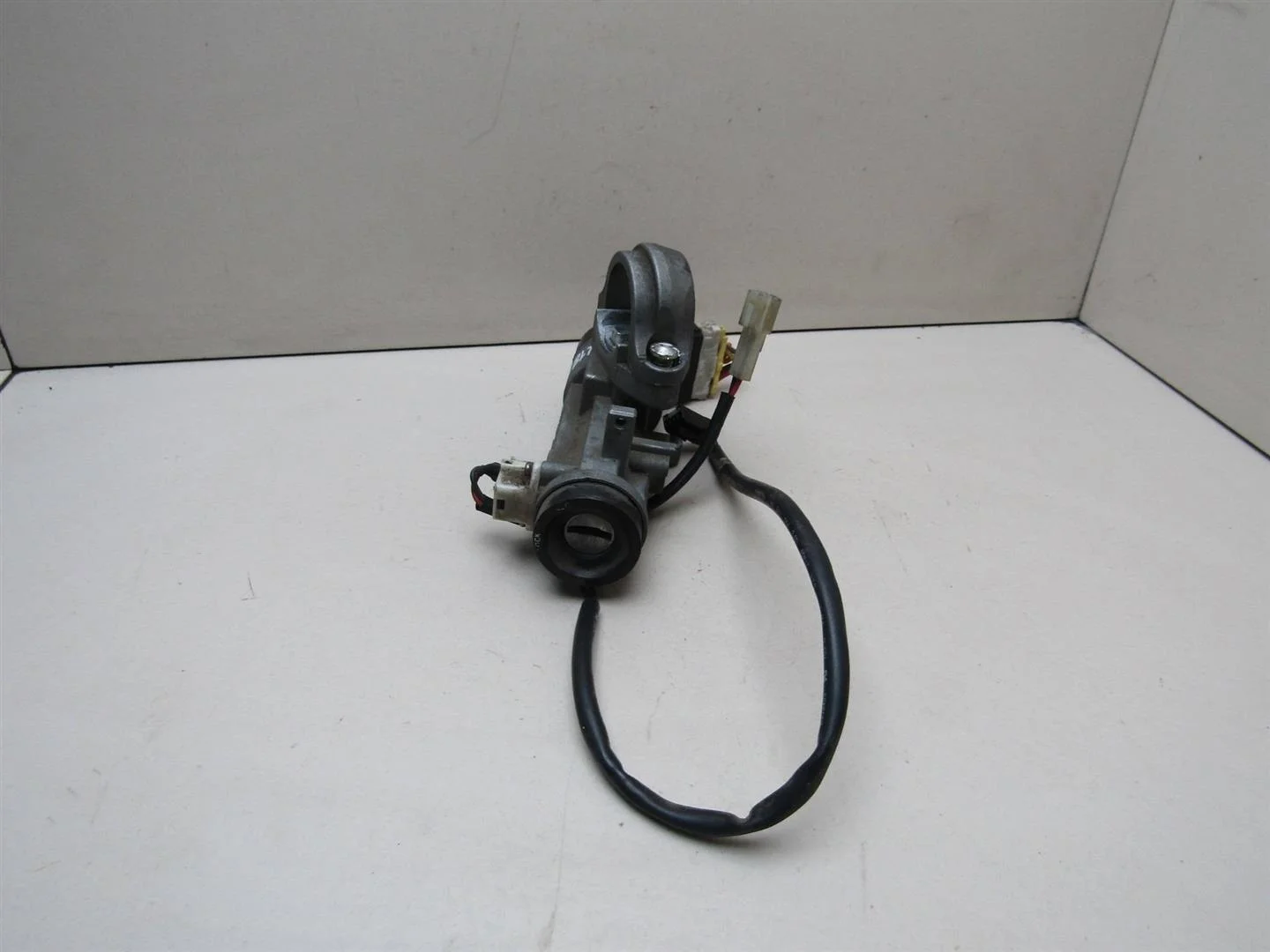 Замок зажигания Chevrolet Aveo (T250) 2005-2011  [96261298]  в Вологде