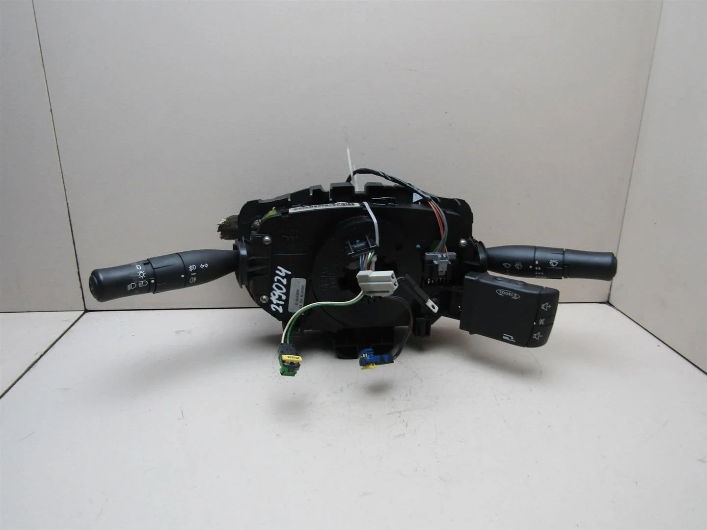 Переключатель подрулевой в сборе Renault Megane II 2002-2009  [8200216465]  в Вологде