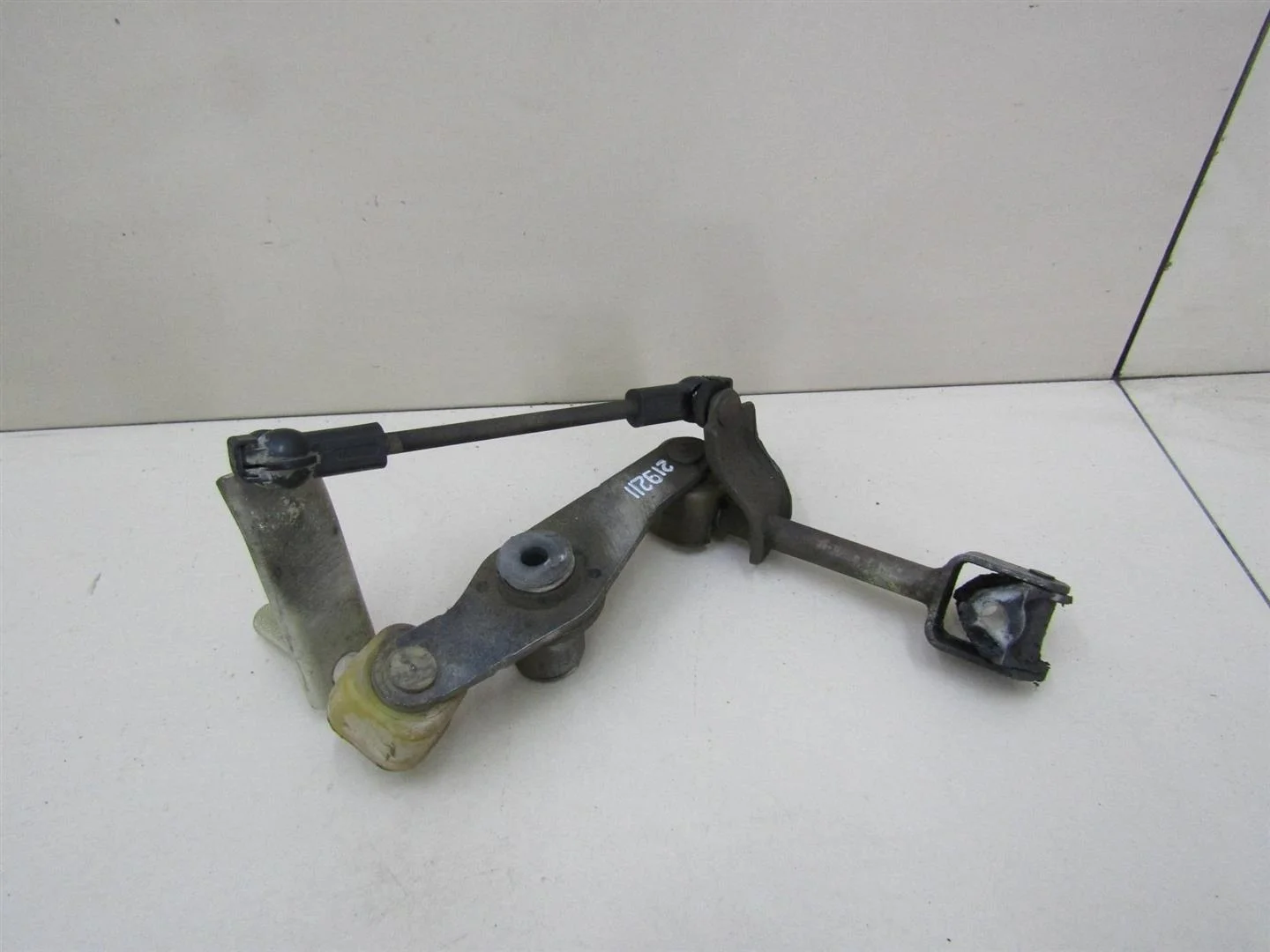 Механизм выбора передач Chevrolet Aveo (T250) 2005-2011  [96425751]  1.4  F14D3 в Вологде