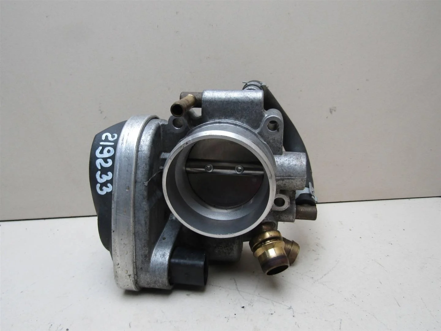 Заслонка дроссельная Opel Astra H \ Family 2004-2015  [55560398]  Z16XE1 в Вологде