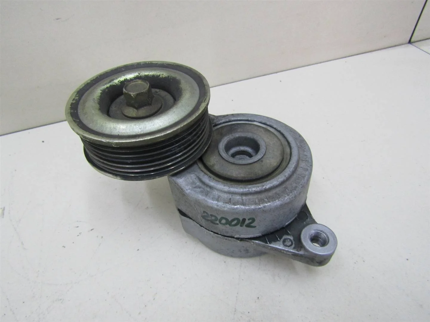 Натяжитель ремня Mazda Mazda 3 (BK) 2002-2009  [ZJ0115980B]  Z6 1.6 в Вологде