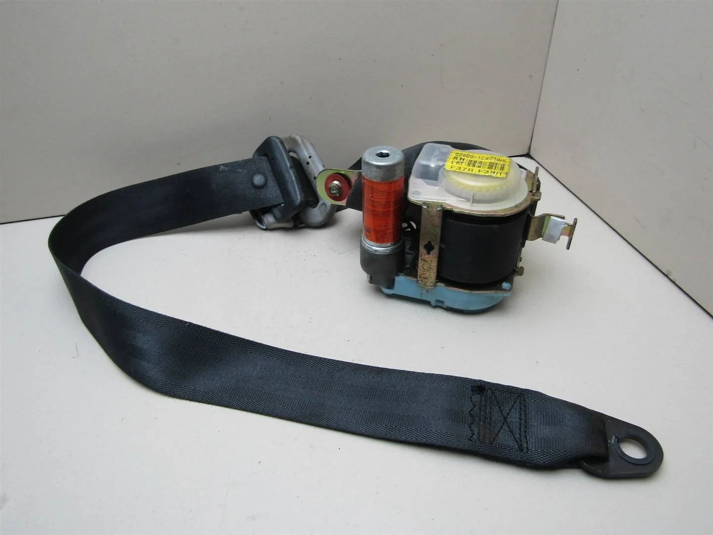 Ремень безопасности с пиропатроном Hyundai Getz 2005-2010  [888801C801WK]  1.1 G4HG в Вологде