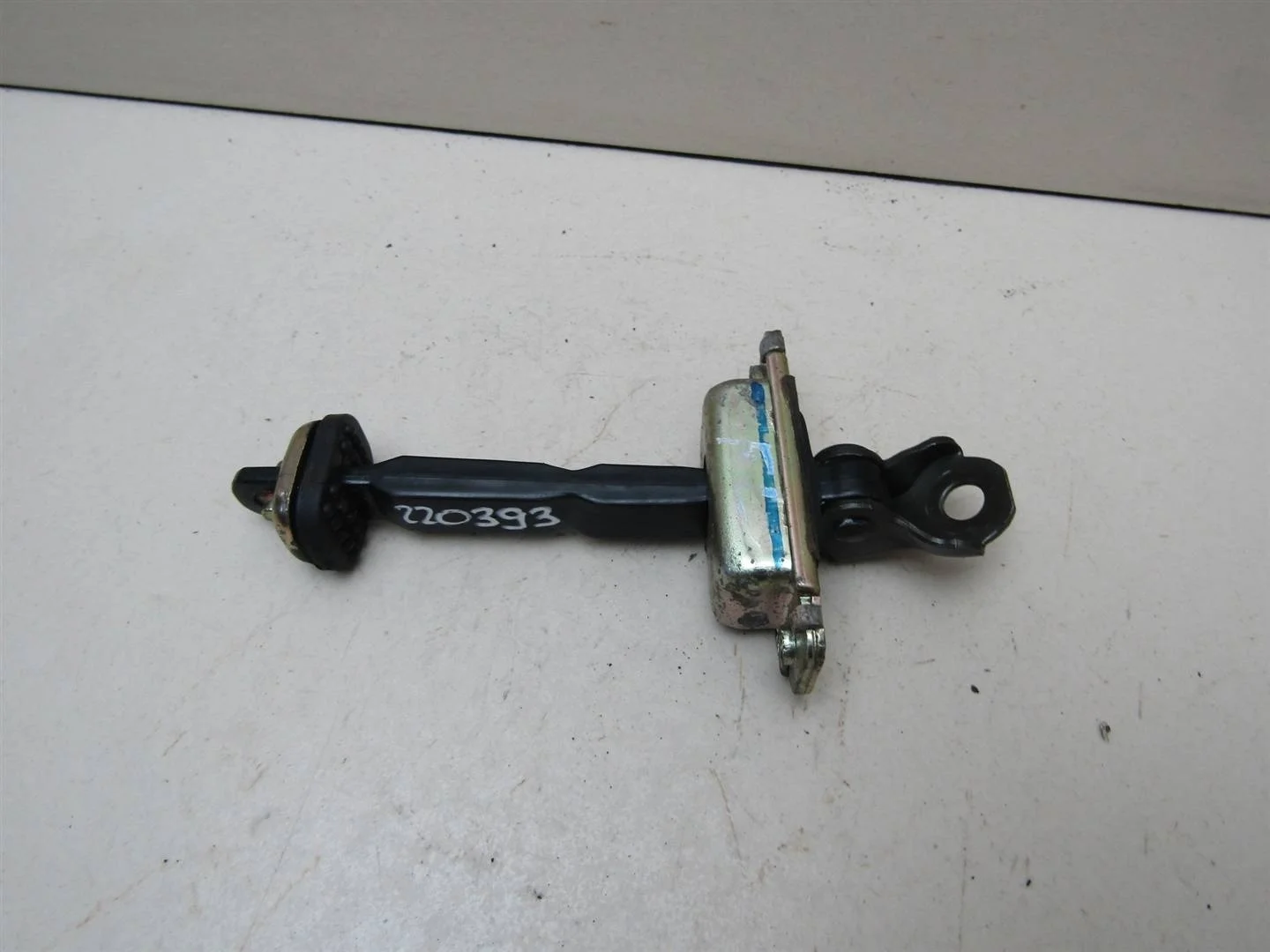 Ограничитель двери Chevrolet Lacetti 2004-2013  [96548021]  1.4 F14D3 в Вологде