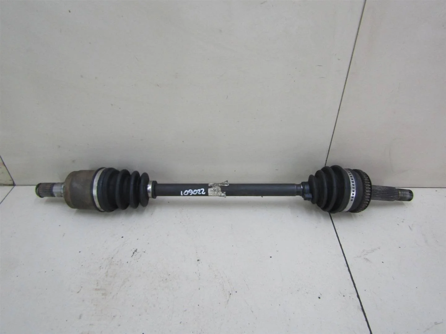 Полуось передняя левая Hyundai Getz 2005-2010  [495001C050]  1.1 G4HG в Вологде