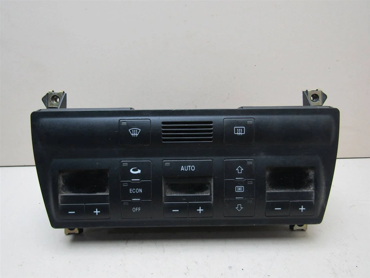 Блок управления климатической установкой Audi A6 (C5) 1997-2004  [4B0820043F]  в Вологде