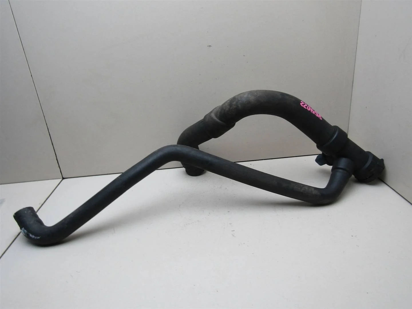 Патрубок радиатора Audi A6 (C5) 1997-2004  [4B0121055F]  1.8 T AEB в Вологде