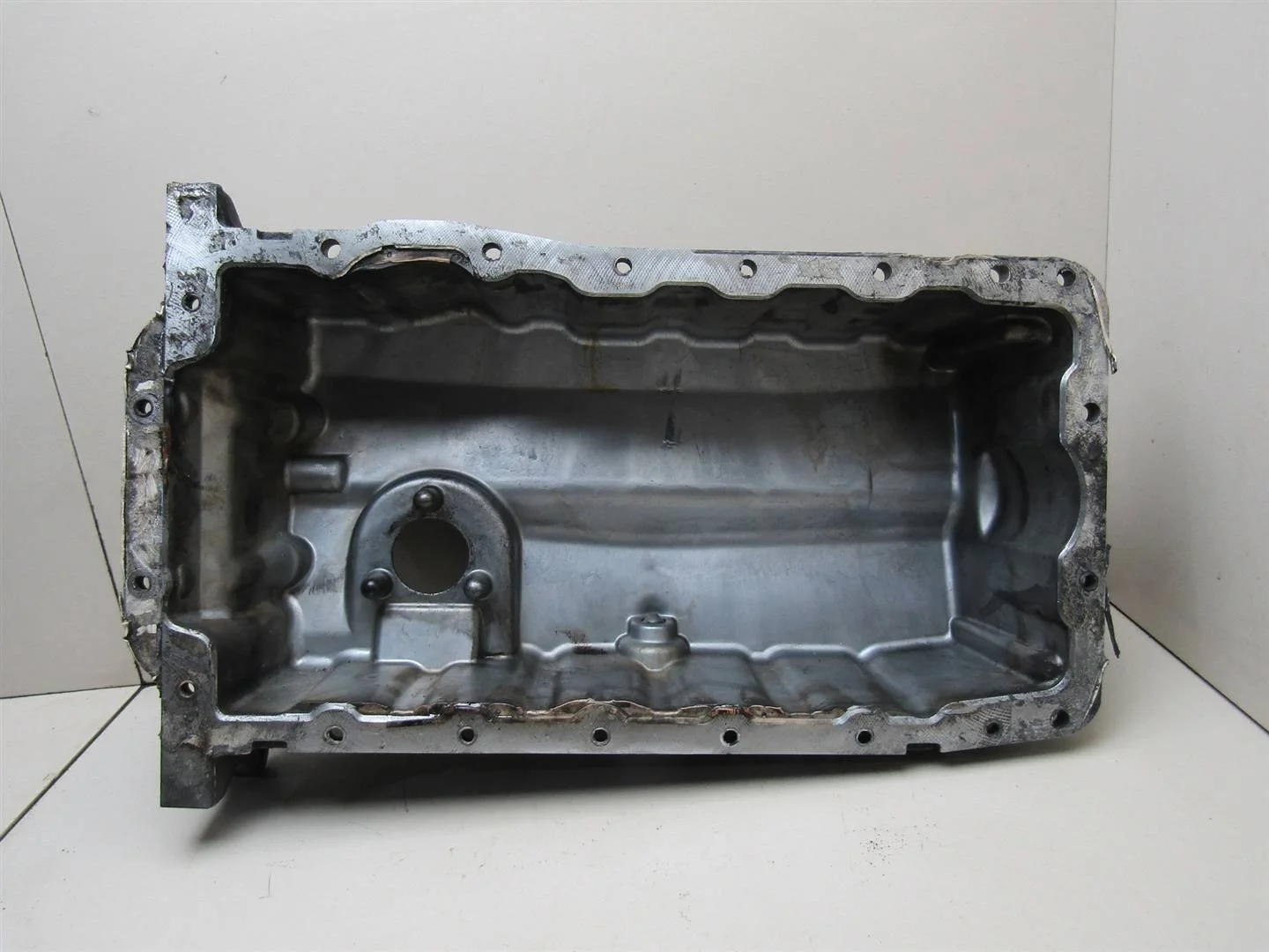 Поддон масляный двигателя VW Touran 2003-2010  [038103603AG]  1.9 BXE в Вологде