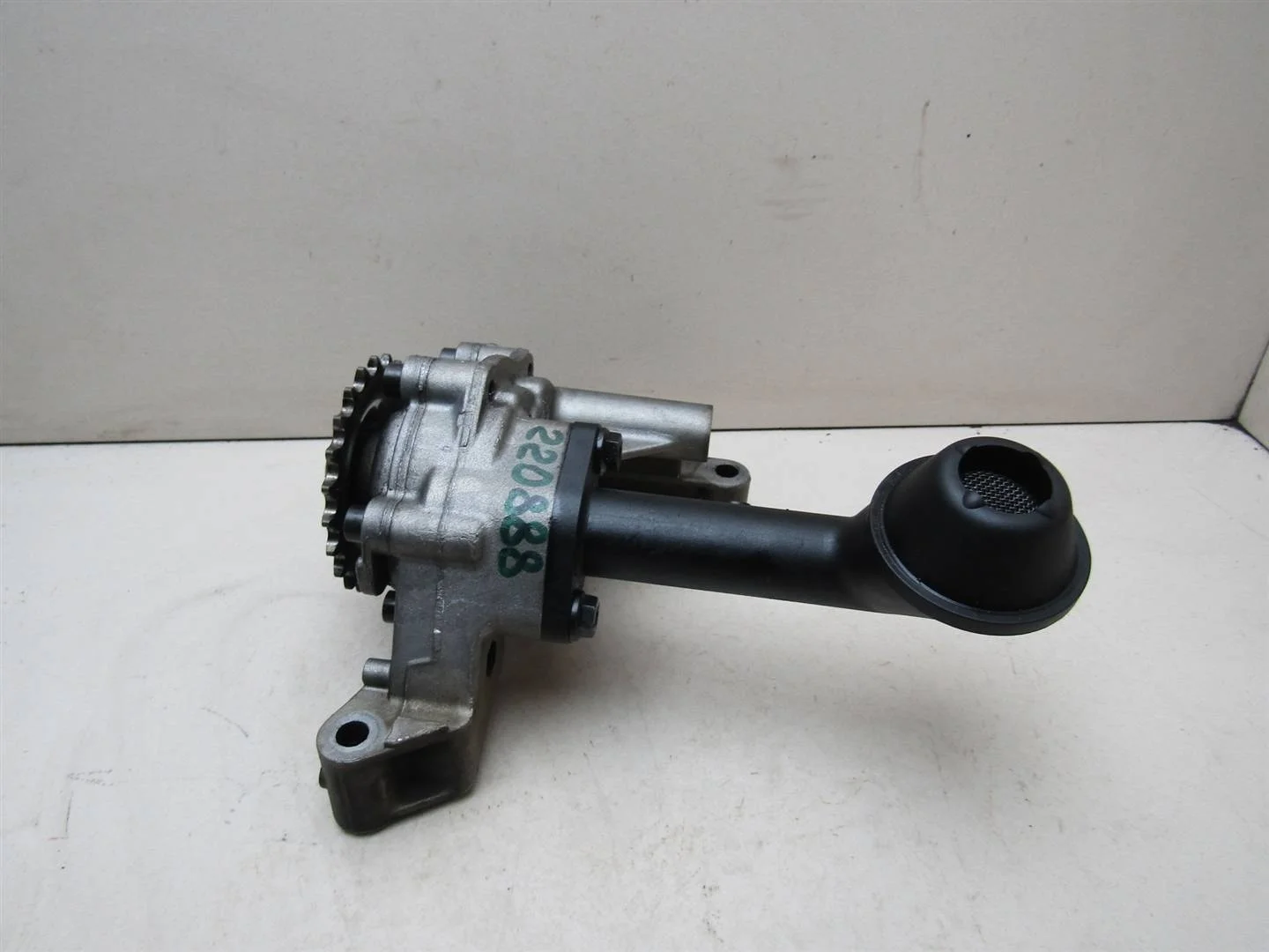 Насос масляный VW Golf Plus 2005-2014  [038115105C]  1.9 2.0 в Вологде