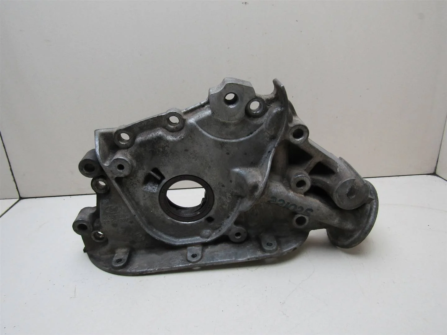 Насос масляный Hyundai Elantra 2006-2011  [2131023002]  2.0 G4GC в Вологде