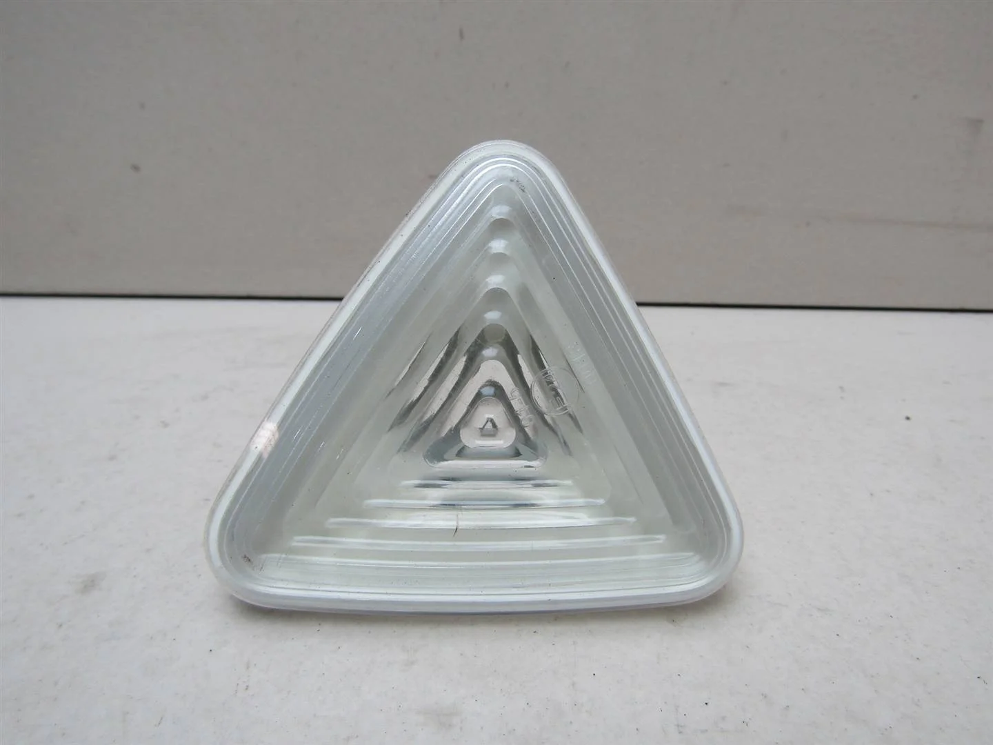 Повторитель на крыло Renault Kangoo 2008-2021  [8200439492]  1.5 8V K9K 802 в Вологде