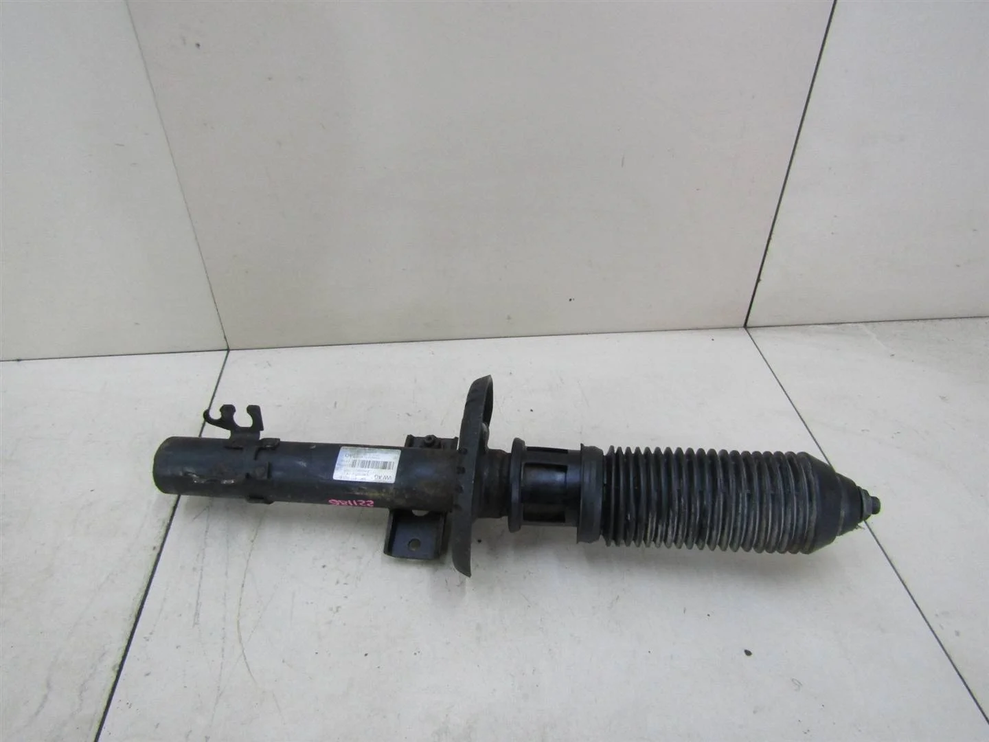 Амортизатор передний VW Polo (Sed RUS) 2011-2020  [6RU413031B]  1.6 CFNA в Вологде