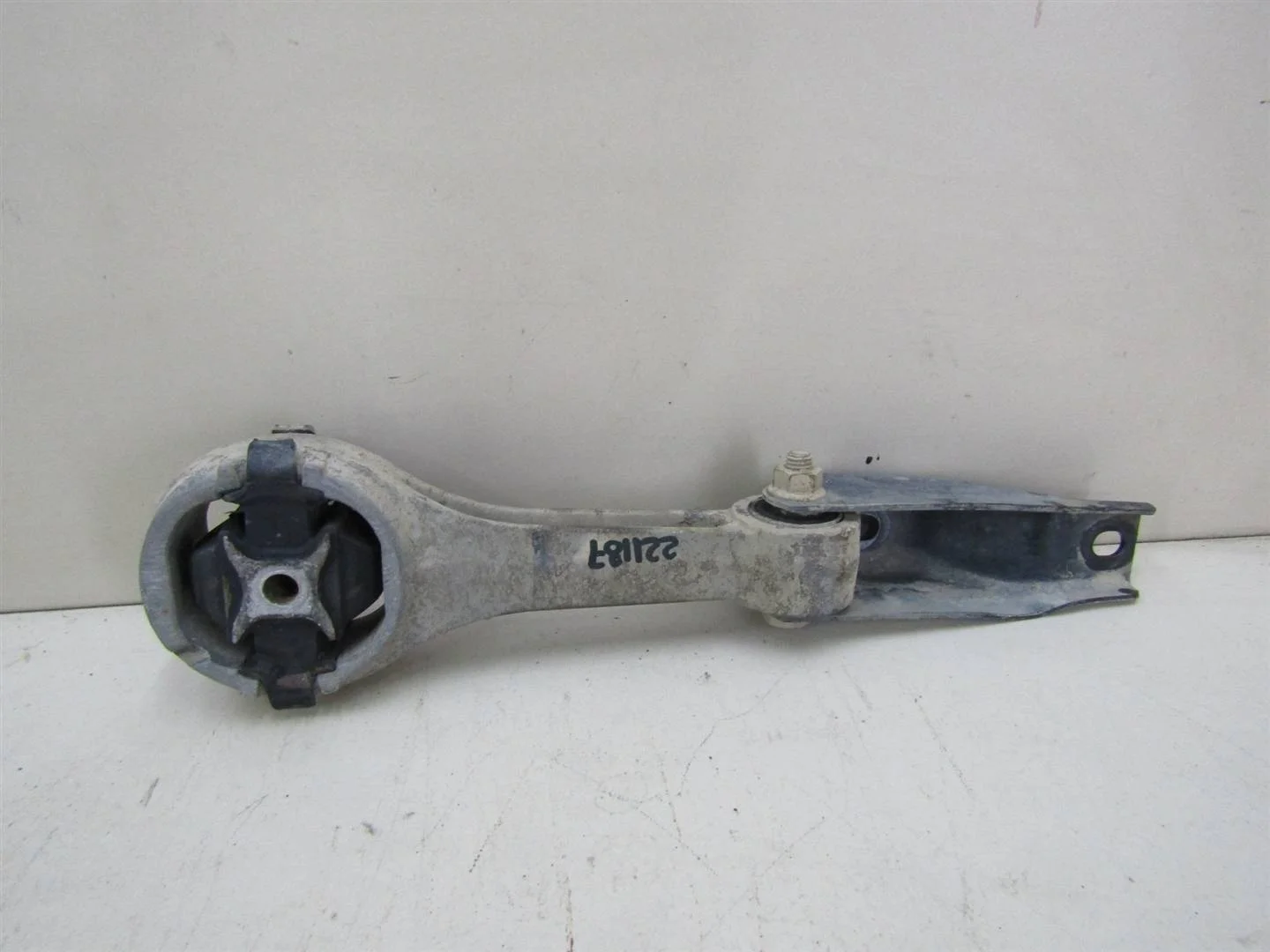 Опора двигателя задняя VW Polo (Sed RUS) 2011-2020  [6RF199851A]  1.6 CFNA в Вологде