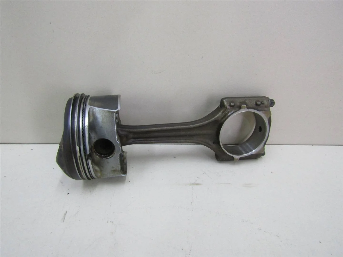 Шатун VW Passat (B6) 2005-2010  [06D198401]  2.0  в Вологде