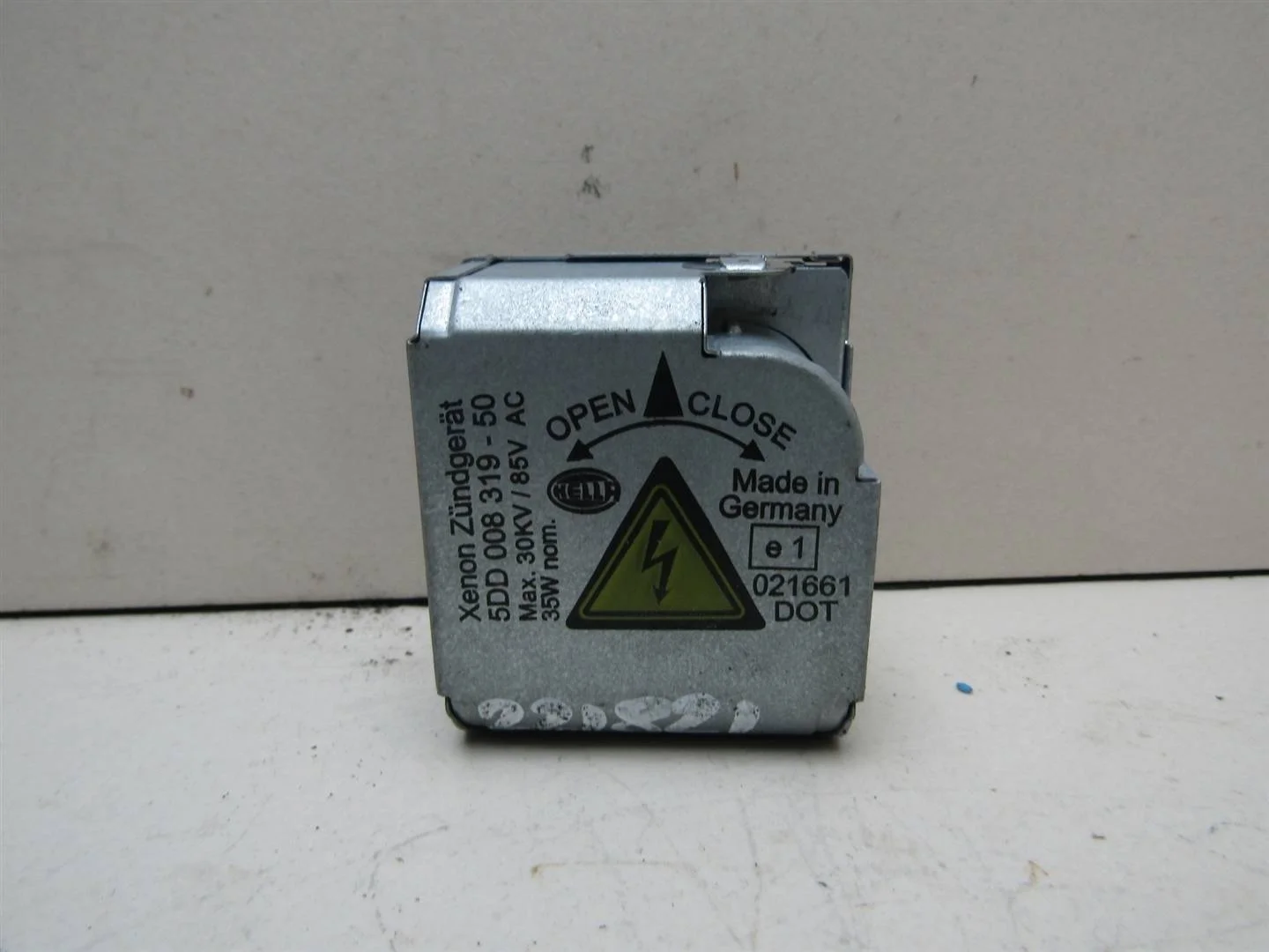 Блок ксеноновой лампы Audi A6 (C6,4F) 2005-2011  [4E0941471]  в Вологде