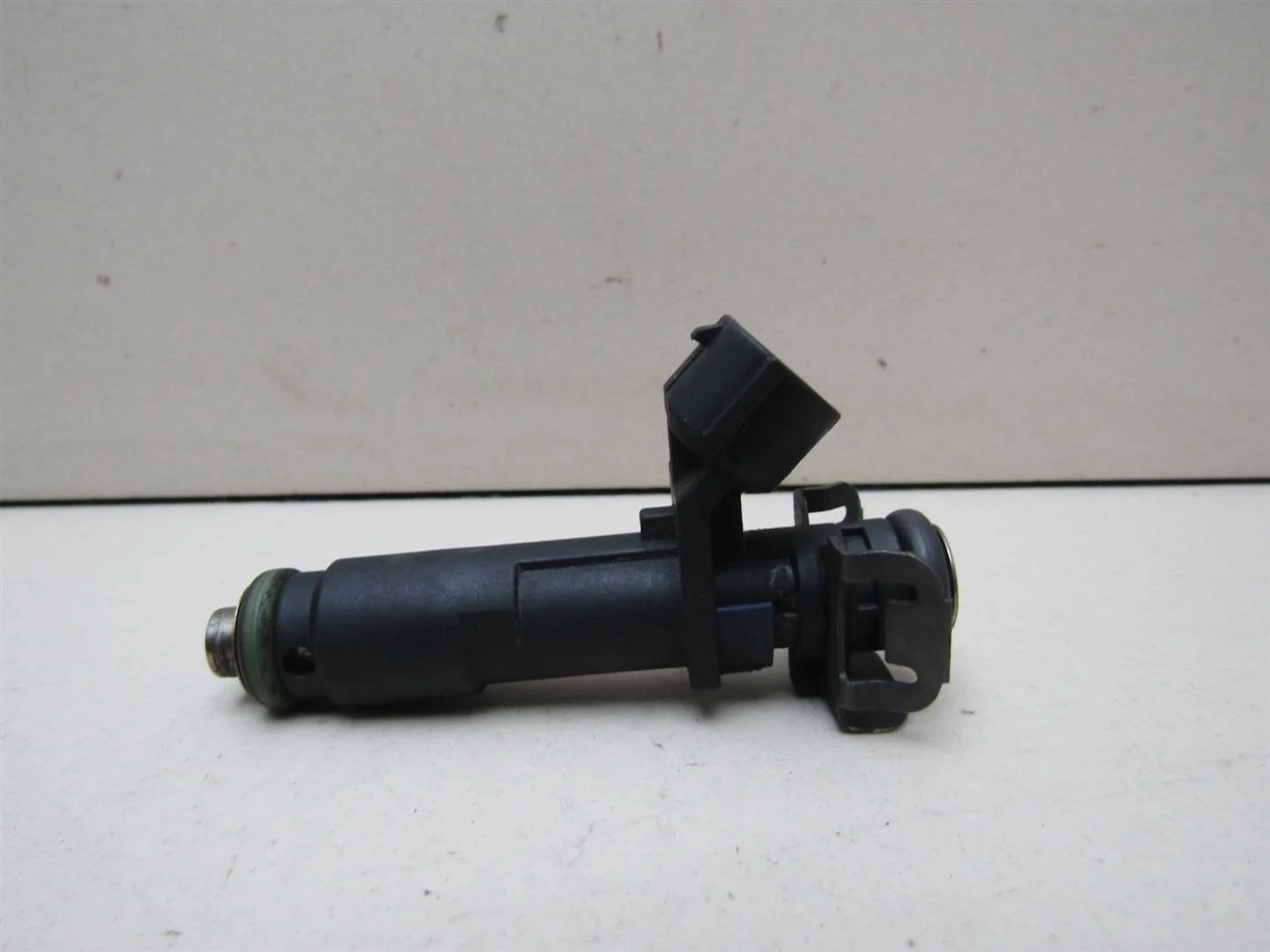 Форсунка инжекторная электрическая Peugeot 407 2004-2010  [1984F8]  2.0 16V EW10A в Вологде