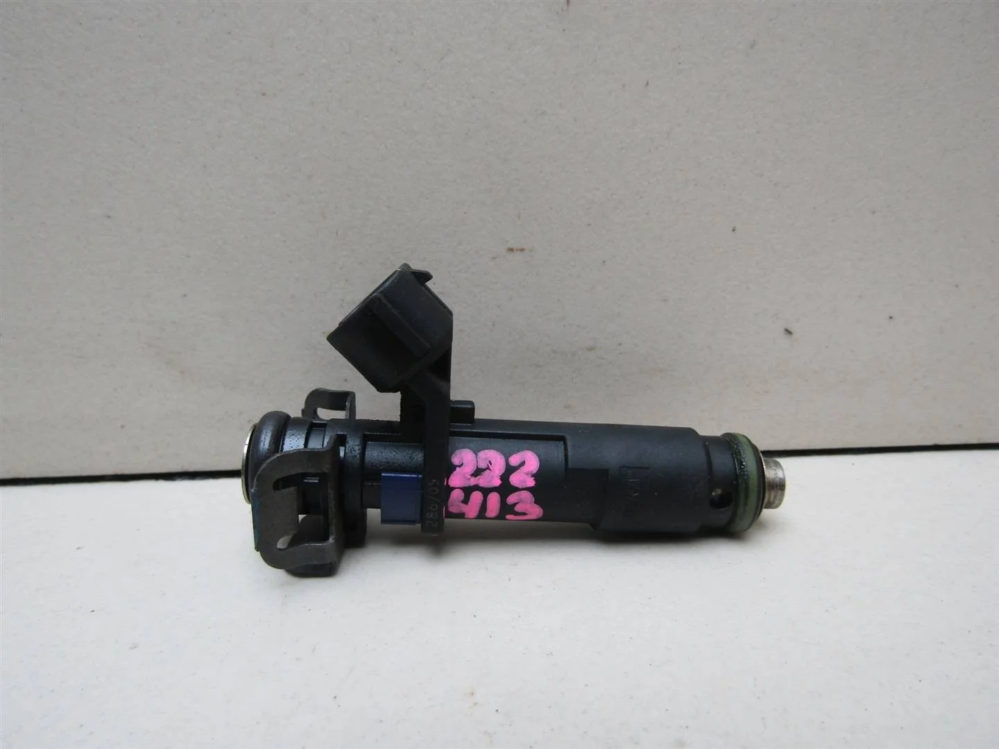 Форсунка инжекторная электрическая Peugeot 407 2004-2010  [1984F8]  2.0 16V EW10A в Вологде