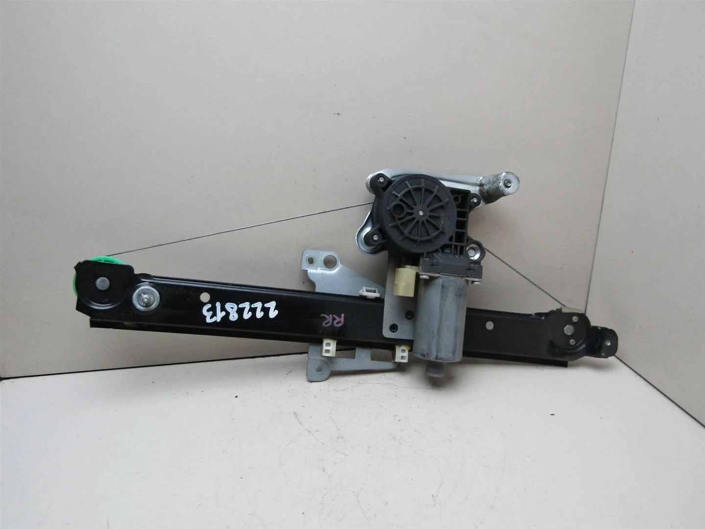 Стеклоподъемник электр. задний правый Volvo XC70 Cross Country 2000-2006  [31253720]  B5254T2 в Вологде