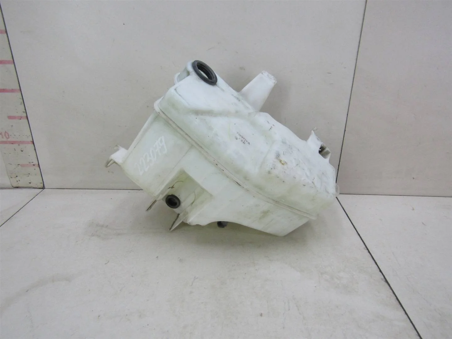 Бачок омывателя лобового стекла Lexus LS (USF4) 2006-нв  [8535550080]  4.6 32v 1UR-FSE в Вологде