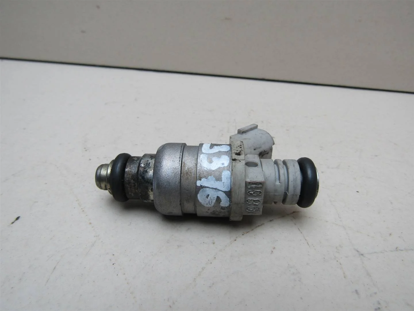 Форсунка инжекторная электрическая Mitsubishi Lancer (CX, CY) 2007-нв  [MR988977]  1.5 16V 4A91 в Вологде