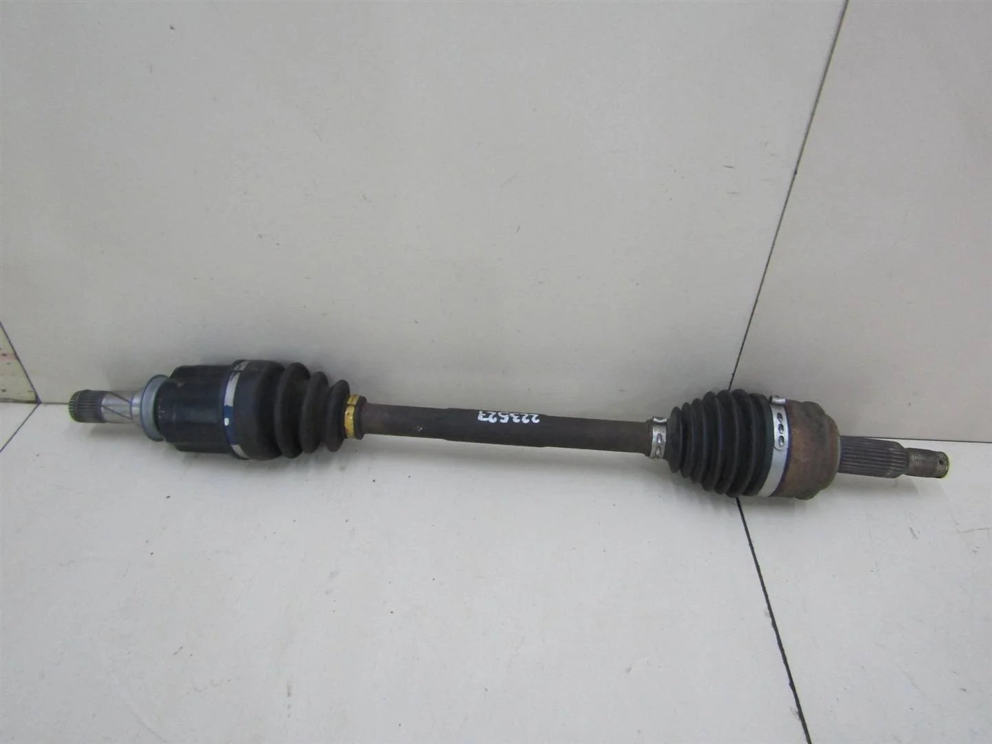 Полуось передняя левая Mitsubishi Lancer (CX, CY) 2007-нв  [3815A169]  1.5 16V 4A91 в Вологде