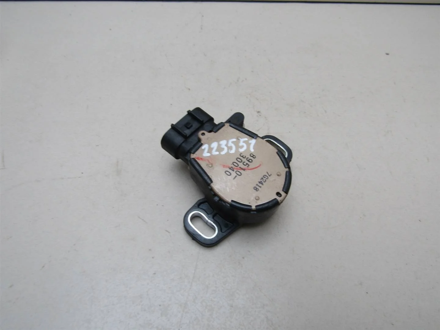 Датчик Lexus LS (USF4) 2006-нв  [8951030040]  4.6 32v 1UR-FSE в Вологде