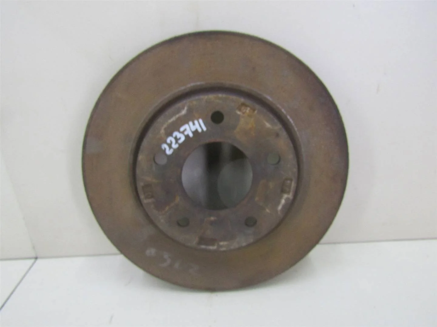 Диск тормозной передний вентилируемый Mitsubishi Lancer (CX, CY) 2007-нв  [MN116329]  1.5 16V 4A91 в Вологде