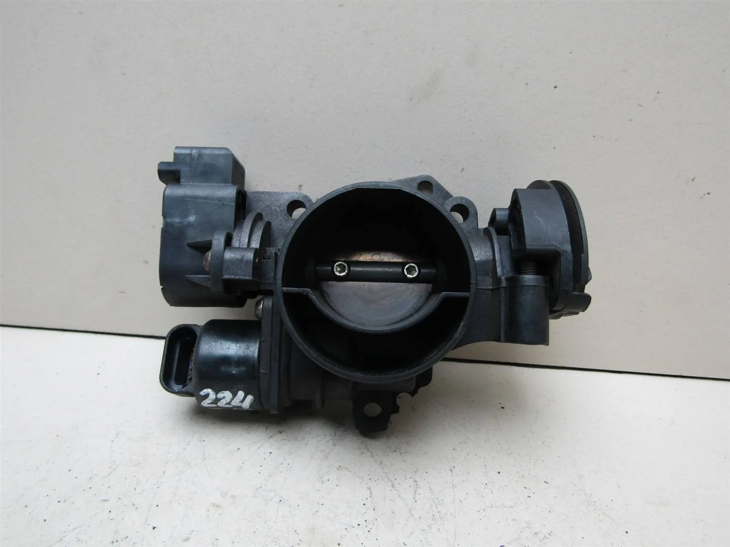 Заслонка дроссельная Peugeot 206 1998-2012  [1635R3]  1.4 8V KFW в Вологде