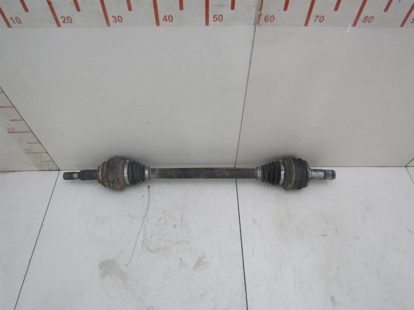 Полуось задняя Lexus LS (USF4) 2006-нв  [4233050070]  4.6 32v 1UR-FSE в Вологде