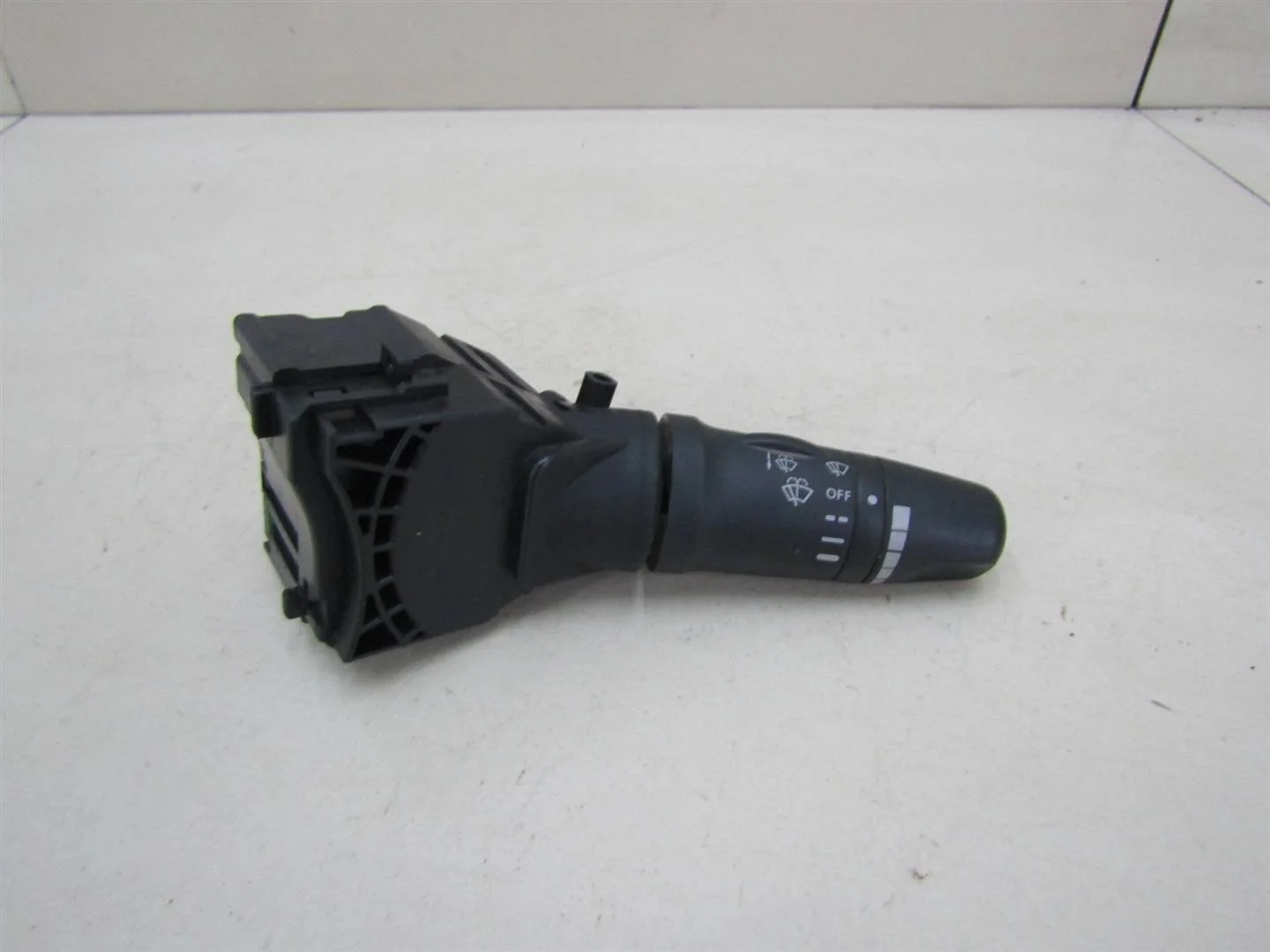 Переключатель стеклоочистителей Nissan Primera P12E 2002-2007  [25260AV715]  1.6 QG16DE в Вологде