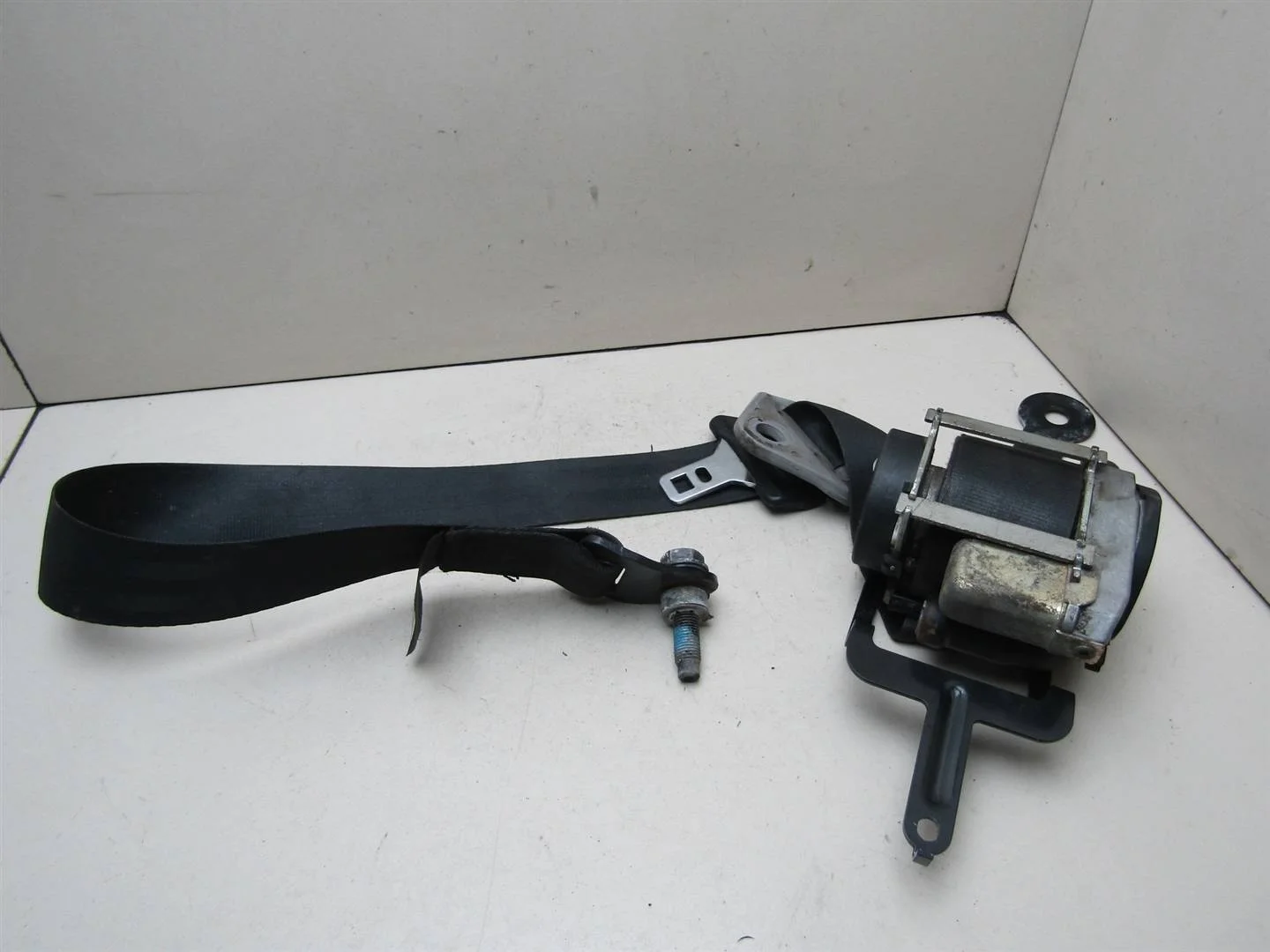 Ремень безопасности с пиропатроном Nissan Primera P12E 2002-2007  [86884AV710]  1.6 QG16DE в Вологде