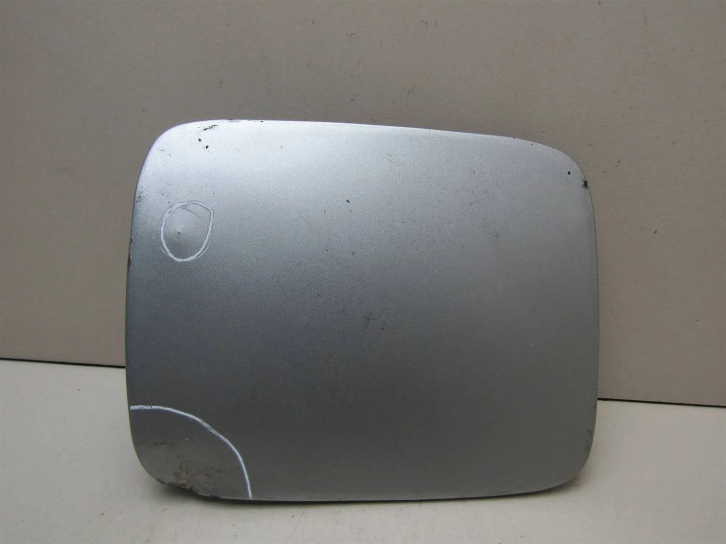 Лючок бензобака Nissan Primera P12E 2002-2007  [78830AU000]  1.6 QG16DE в Вологде